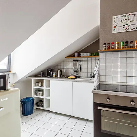 Komfortable 3-raum-ferienwohnung Mit Kaffeemaschine - Stilvoll, Zentrale Lage! Appartamento *