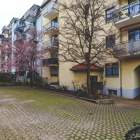 Apartment Familienfreundliche 3-raum-fewo Im Zentrum - Komfort & Stil