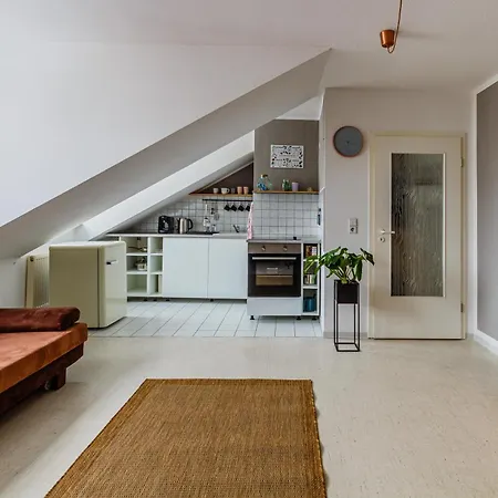 Apartment Familienfreundliche 3-raum-fewo Im Zentrum - Komfort & Stil *